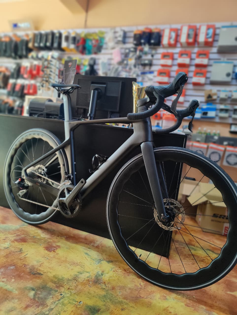 BICICLETA TWITER R5 PRO - RUTA  #50 M-L GRIS