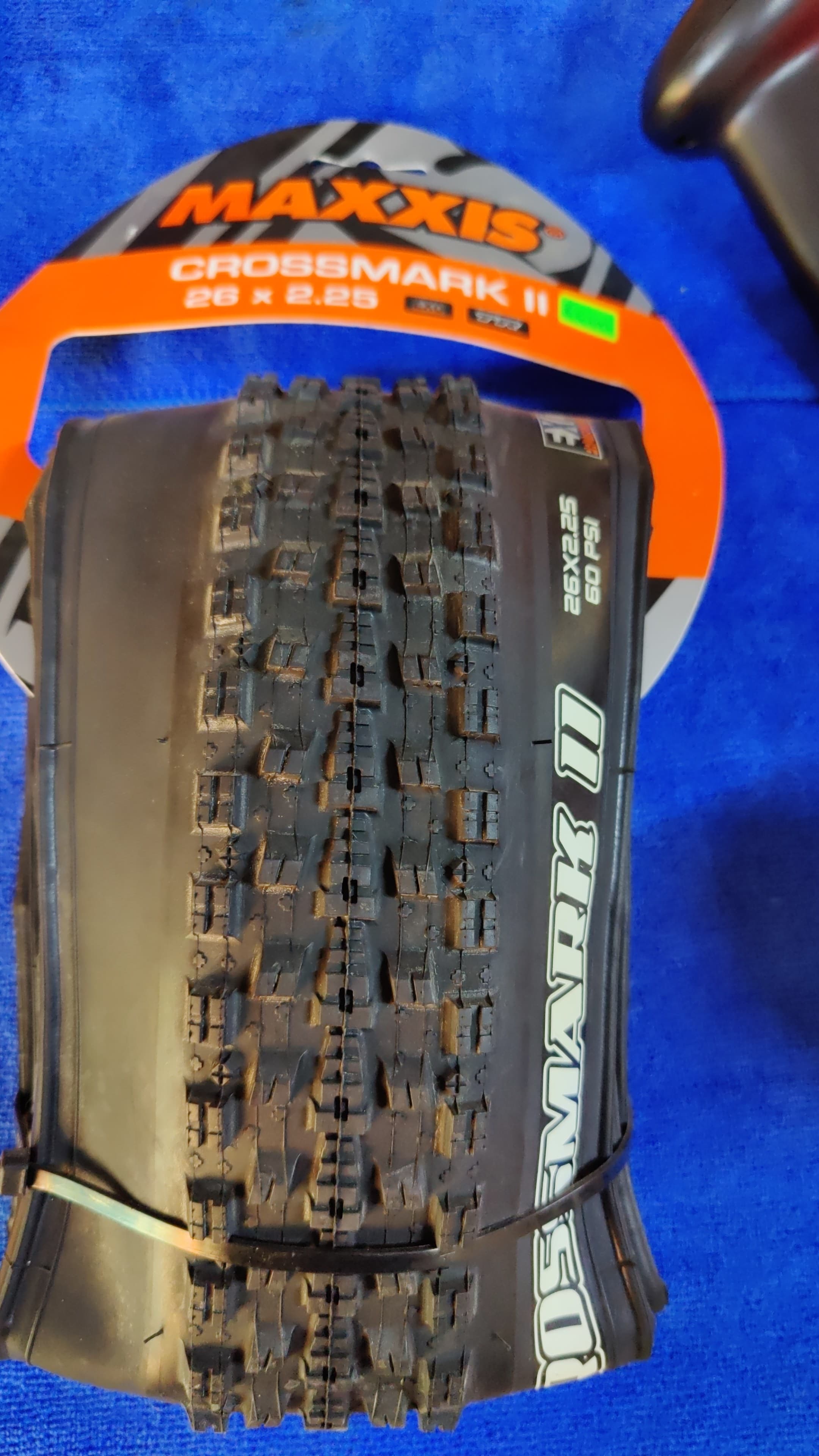 GOMA MAXXIS CROSSMARK II  26*2.25 TR